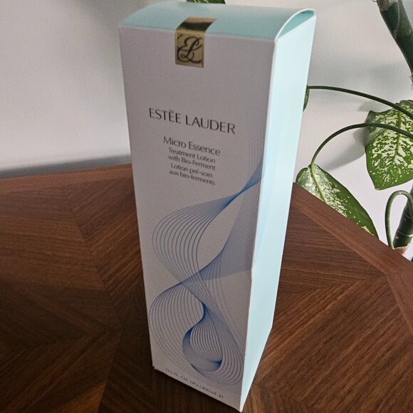 Micro Essence - Picture 1 of 2